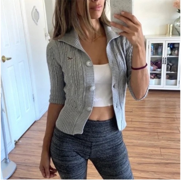 🪞 hollister grey knit button cardigan - Picture 4 of 4